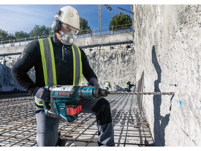 Udarni sveder Bosch PRO SDS max-4, Dimenzije: 32x800x920mm, 2608706855